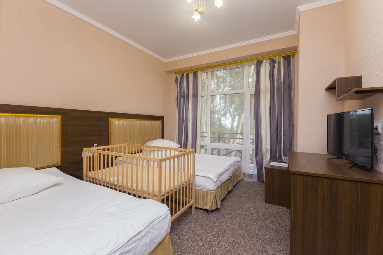 Napra Otel Gantiadi Dış mekan fotoğraf