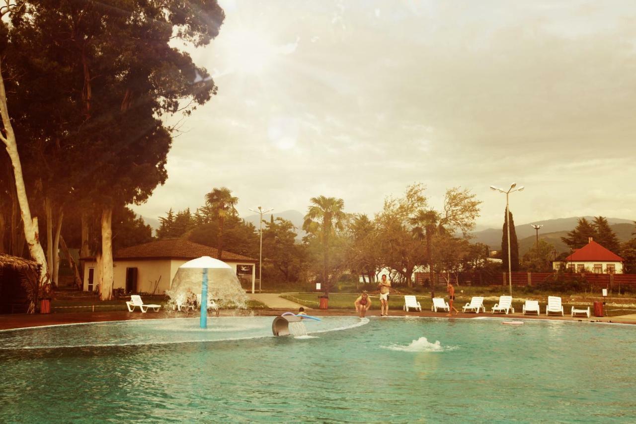 Napra Otel Gantiadi Dış mekan fotoğraf