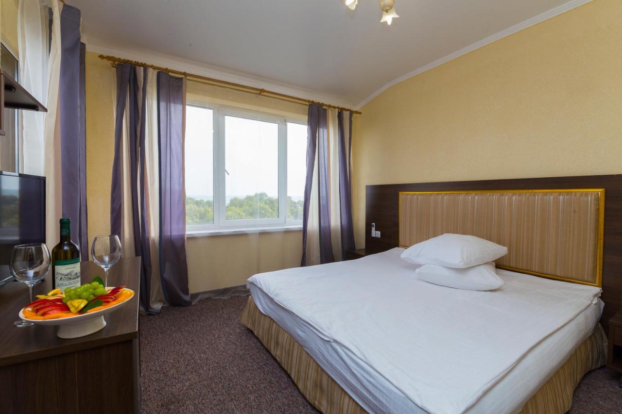 Napra Otel Gantiadi Dış mekan fotoğraf